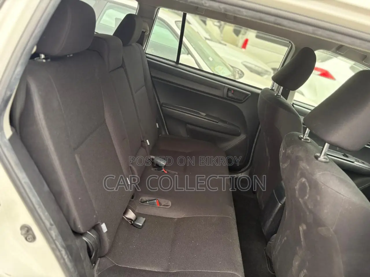 Toyota Fielder Ex Hybrid White 2021