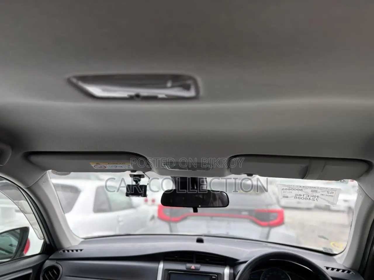 Toyota Fielder Ex Hybrid White 2021