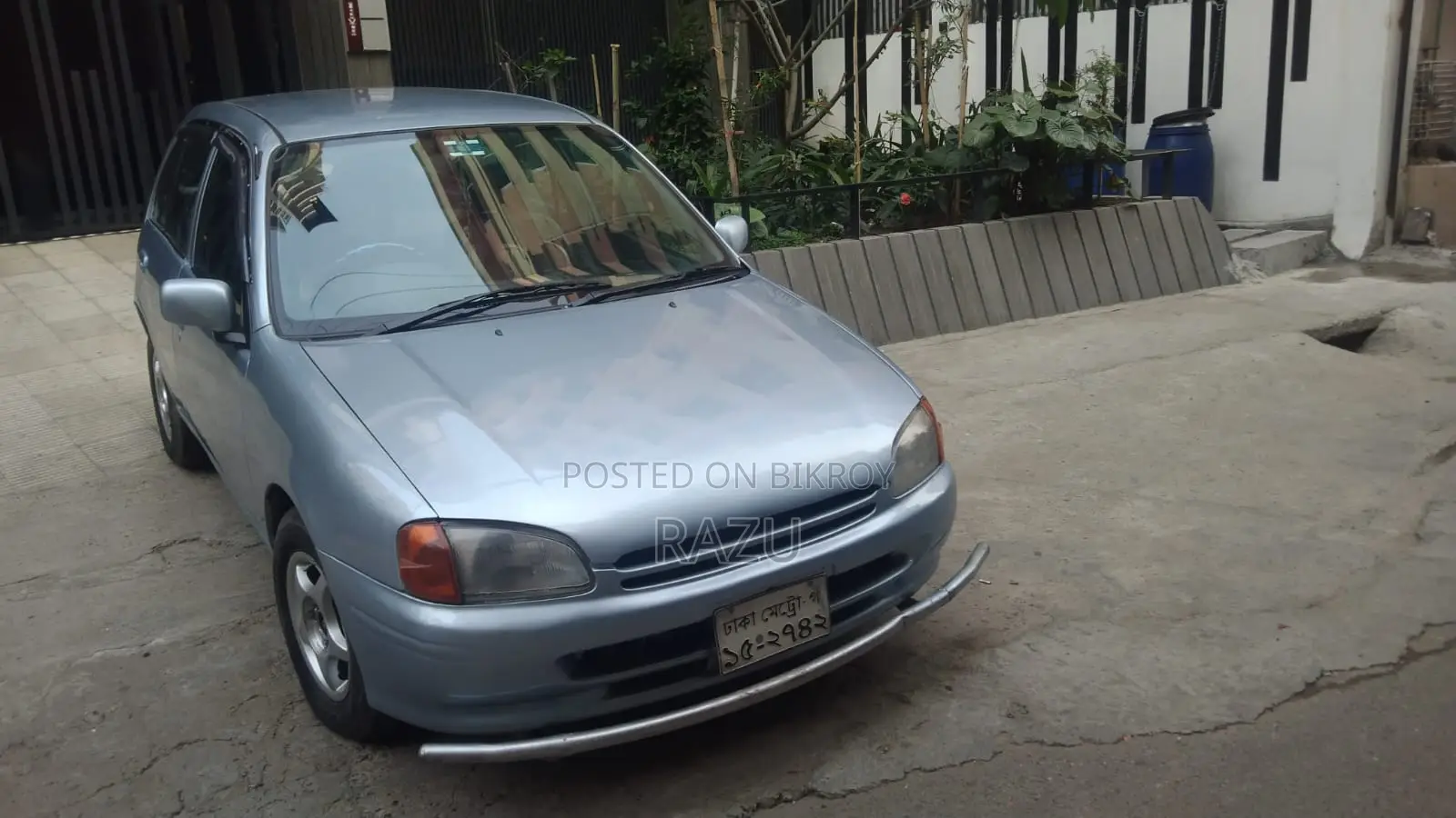 Toyota Starlet 1998