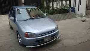 Toyota Starlet 1998