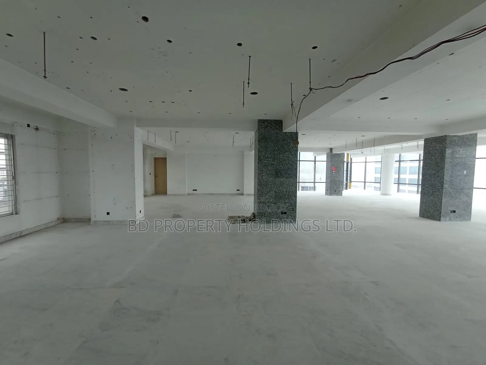 4400 SQFT Premium Commercial Open Space for Rent in Uttara