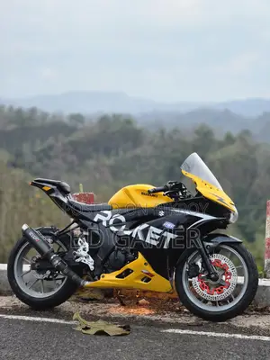 Suzuki GSX R150 ABS . 2023