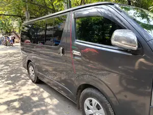 Hiace Rent