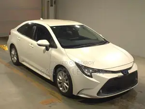 Toyota Corolla S Hybrid Pearl 2020