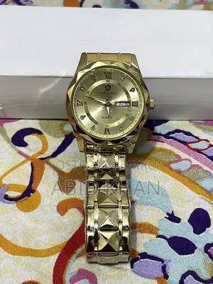 অ্যানালগ ঘড়ি বিক্রির জন্য