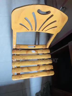 টেবিল ও চেয়ার বিক্রয় হবে
