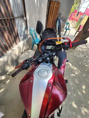Suzuki Gixxer SF . 2022