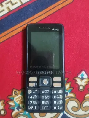 Samsung button phone (Used)