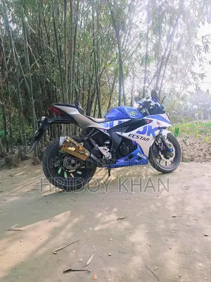 Suzuki GSX R150 ABS . 2023