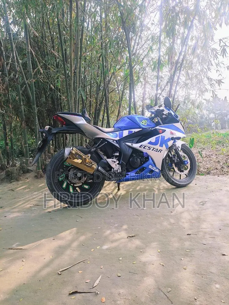 Suzuki GSX R150 ABS . 2023