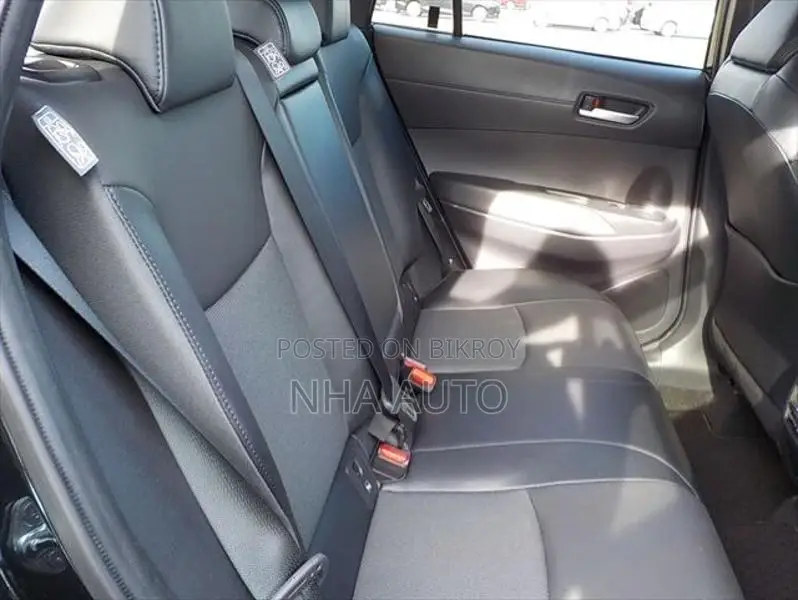 Toyota Corolla Cross Z LEATHER PANAROOF 2024