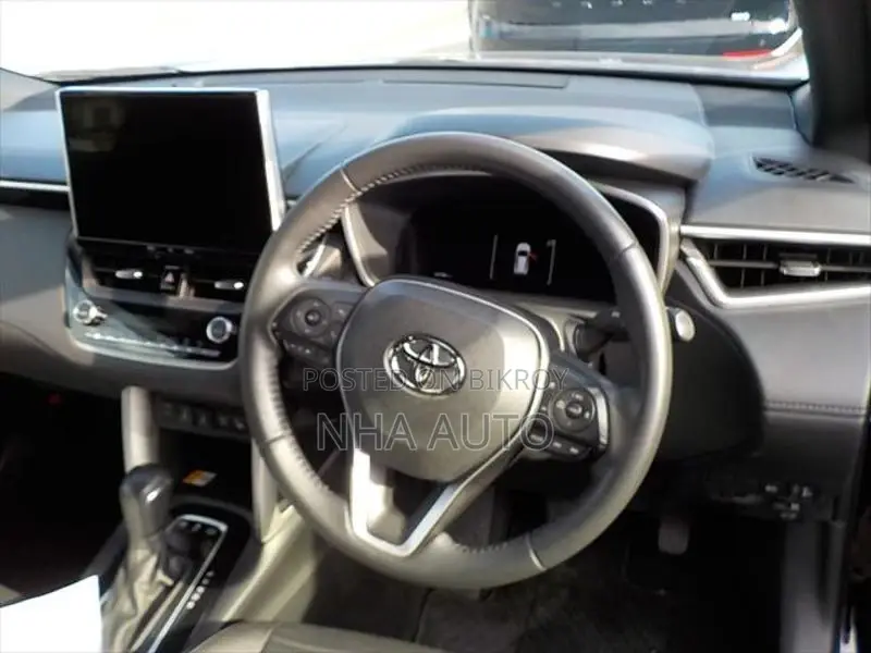 Toyota Corolla Cross Z LEATHER PANAROOF 2024