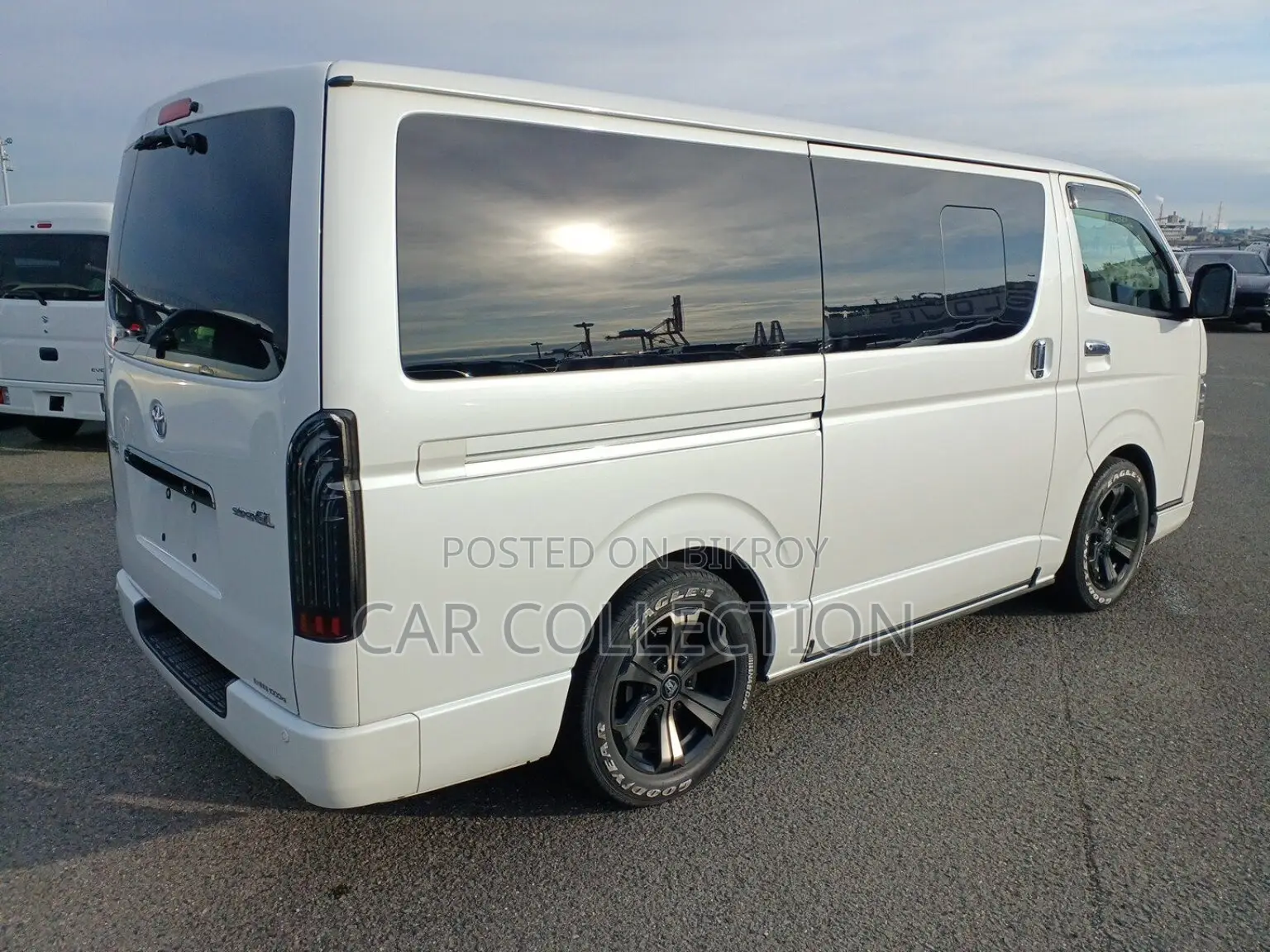 Toyota Hiace Super GL 2021