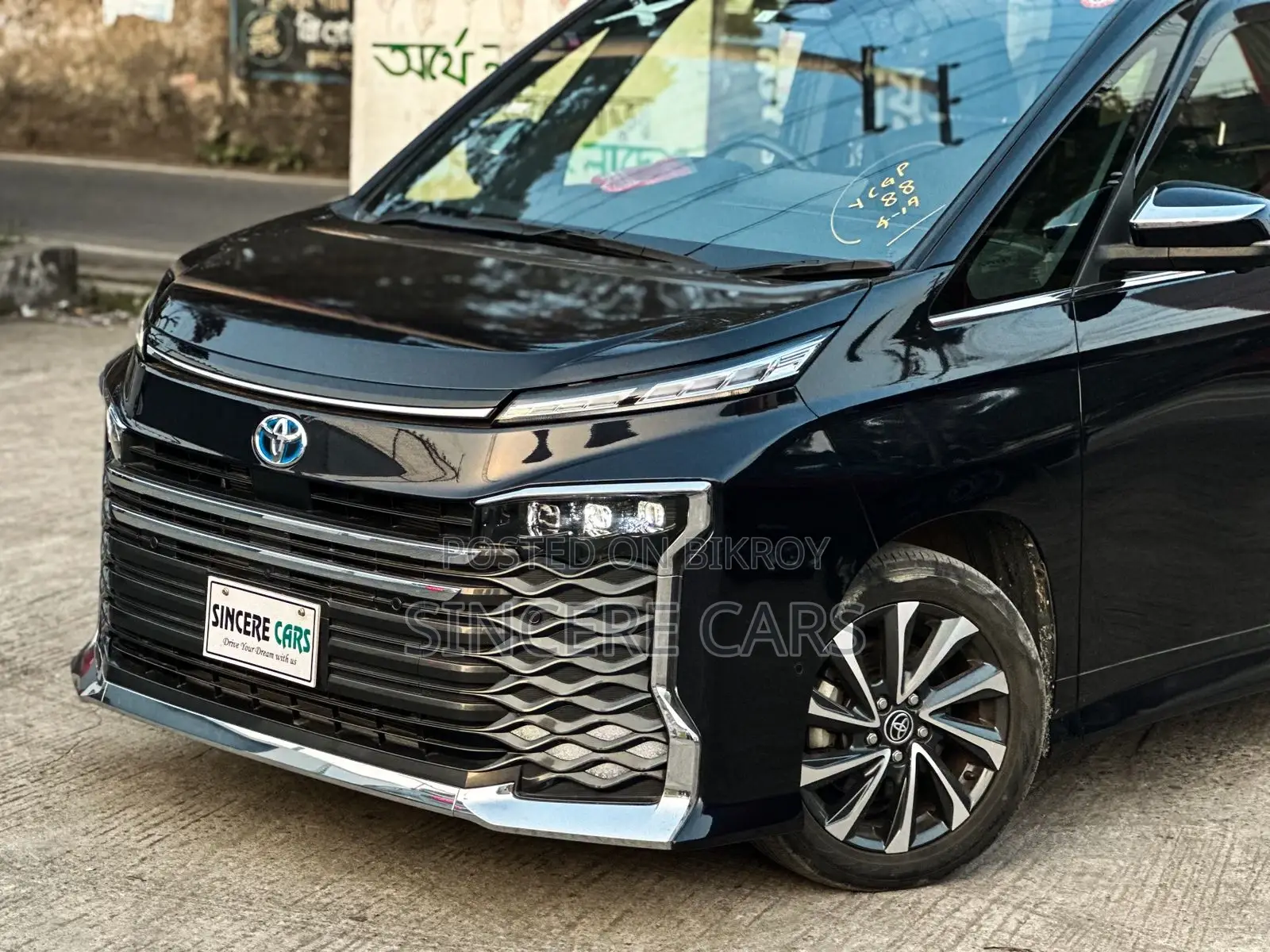 Toyota Voxy SZ FULL LOAD 35000KM 2021
