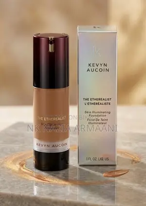 (Kevyn Aucoin) The Etherealist Skin Illuminating Foundation