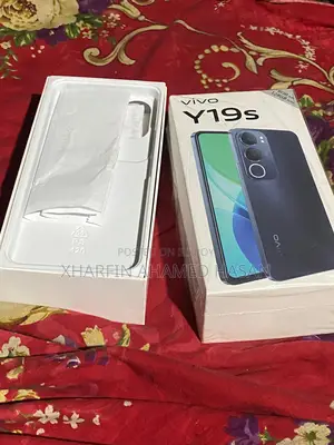 Vivo Y19s . (Used)