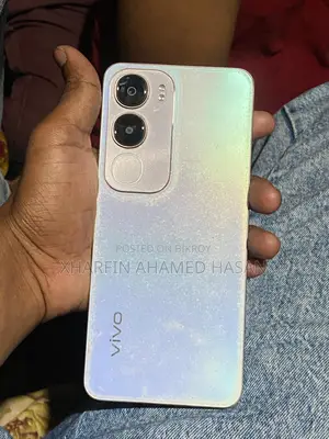 Vivo Y19s . (Used)