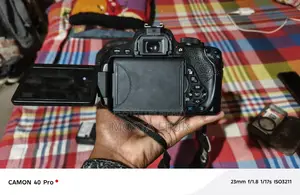 Canon 700d Full Body Fresh Condition
