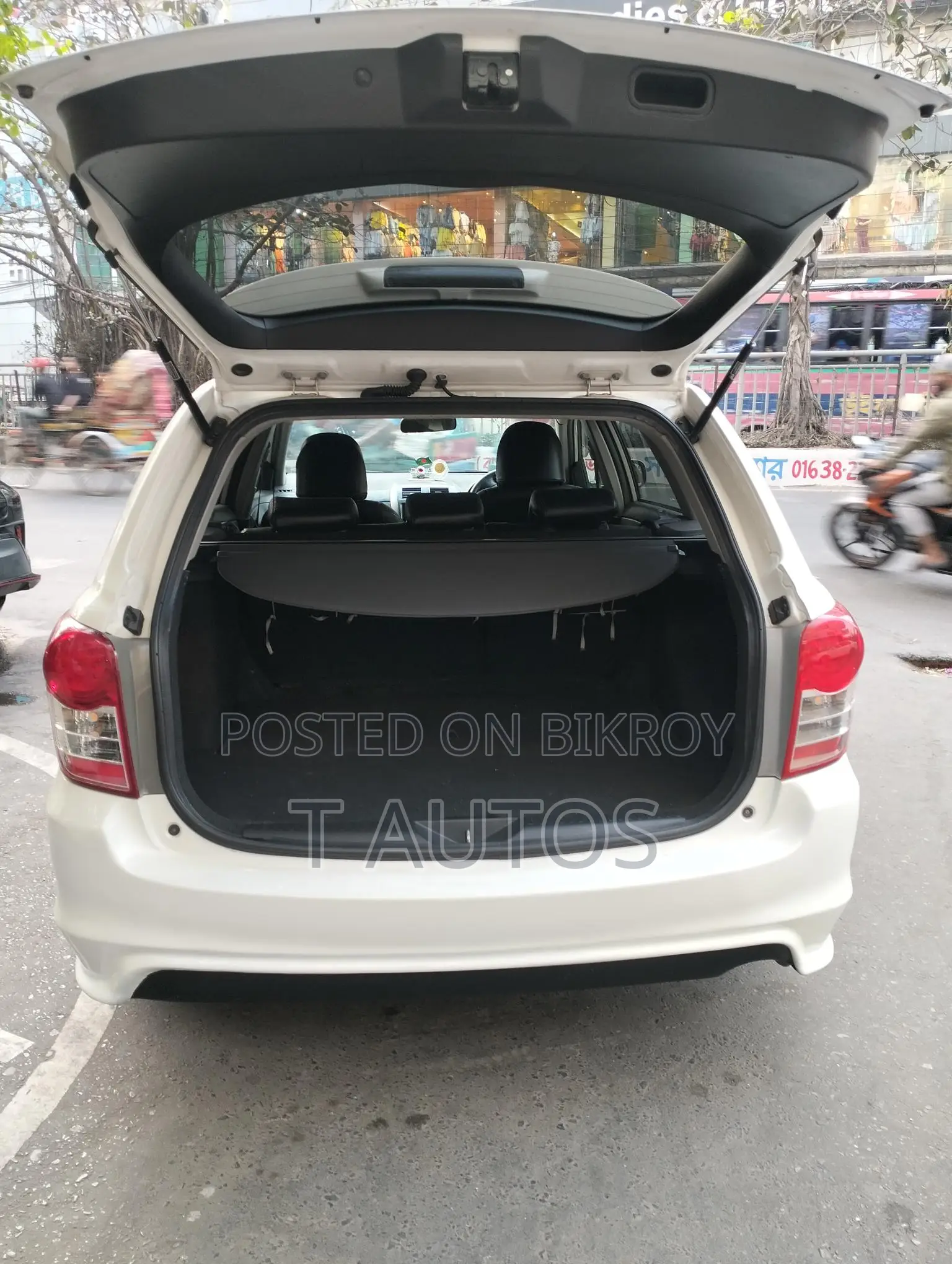 Toyota Corolla Fielder 2011 Pearl