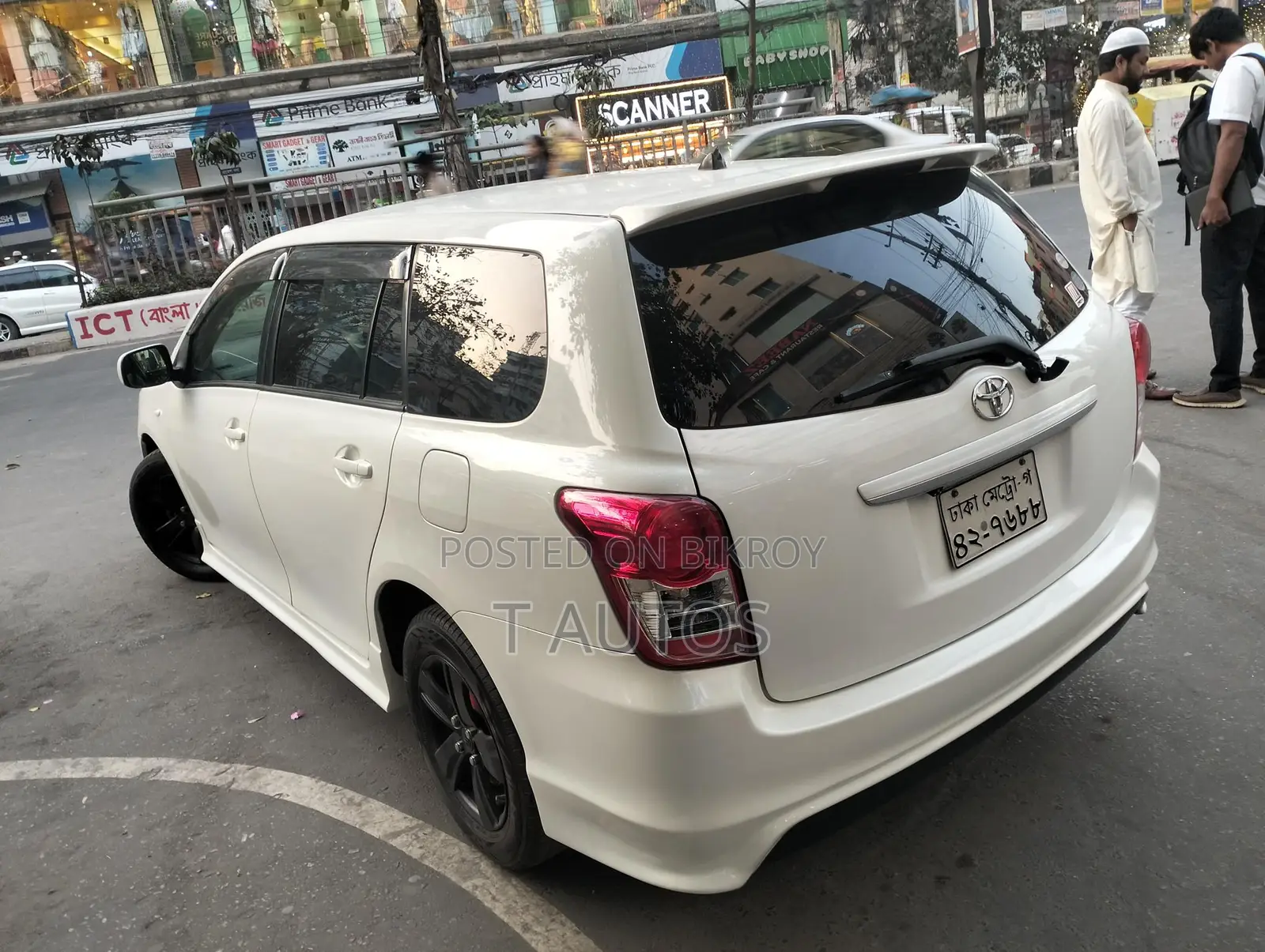 Toyota Corolla Fielder 2011 Pearl