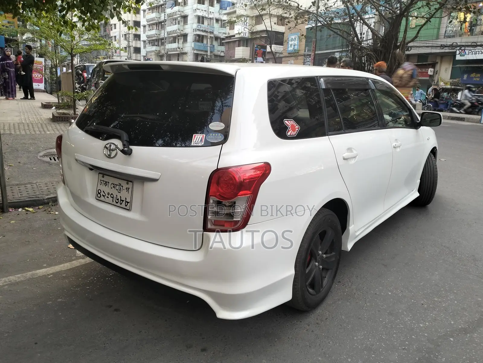 Toyota Corolla Fielder 2011 Pearl