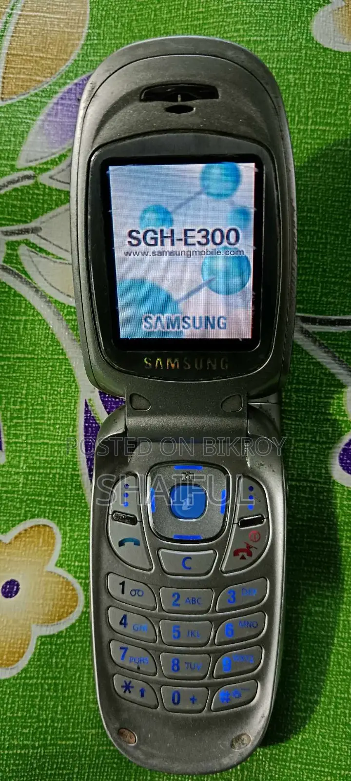 Samsung Button Phone (Used)