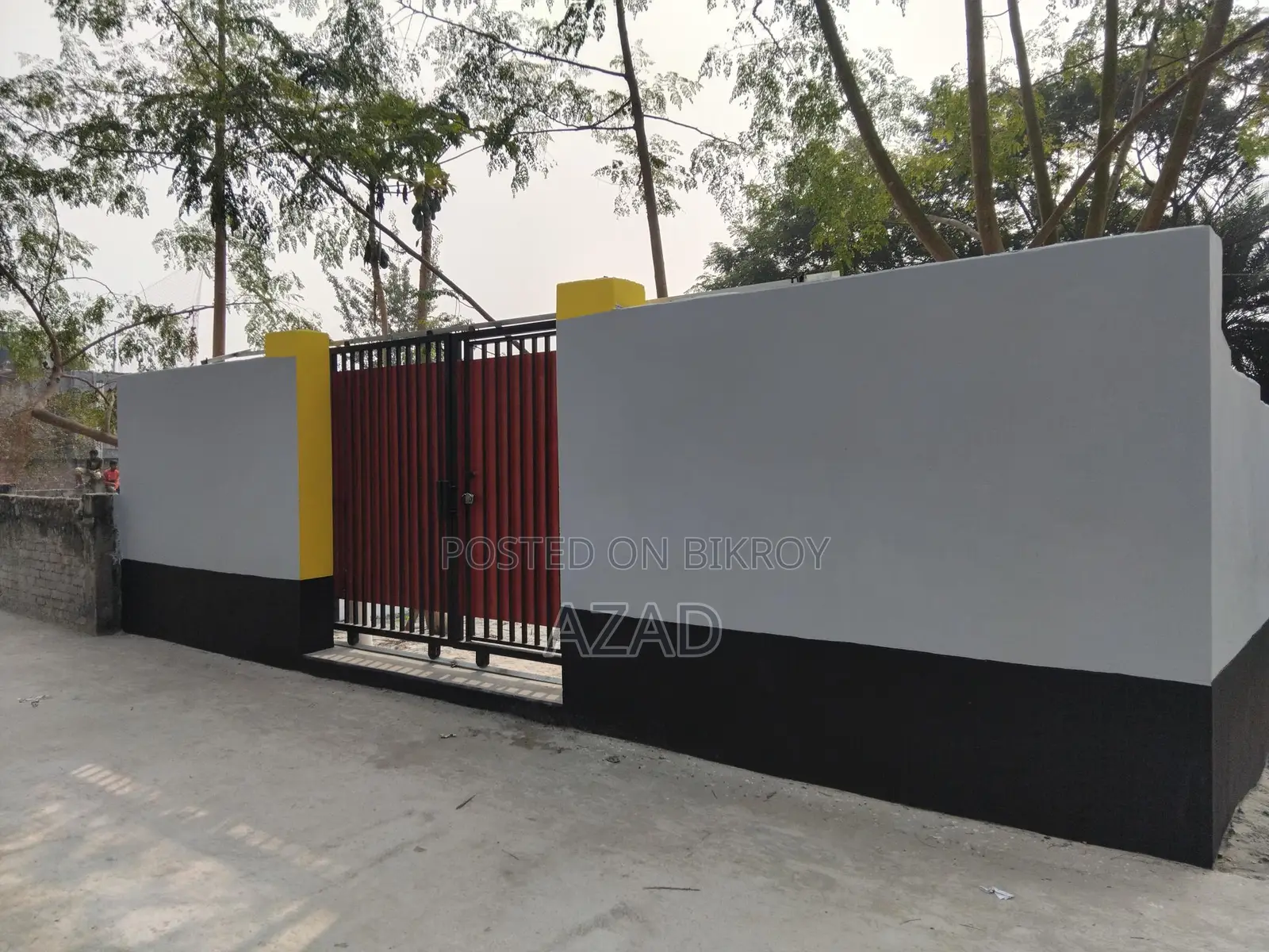 জরুরী প্রয়োজনে জমি বিক্রয়।