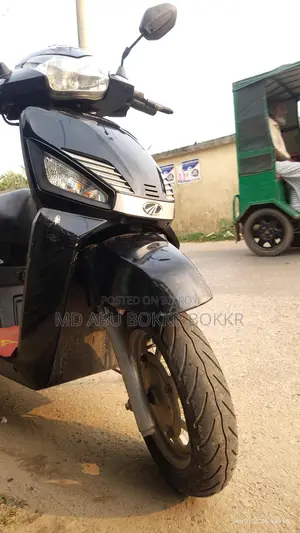 Mahindra Gusto 125 2023