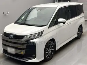 Toyota Noah S-Z HYBRID 2023