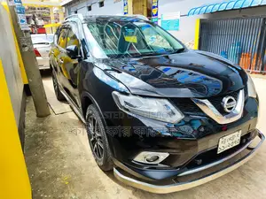 Nissan X-Trail sun roof 2014
