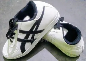 Classic & premium sneakers