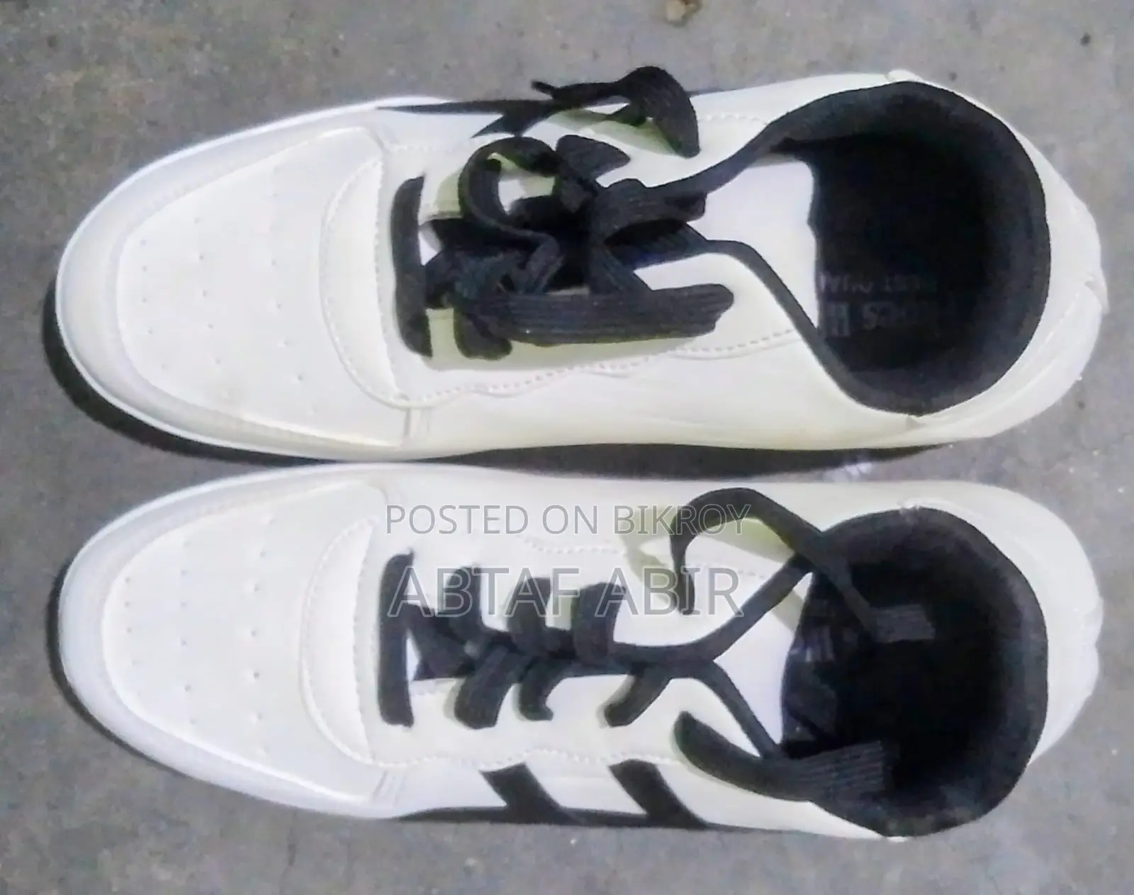 Classic & premium sneakers