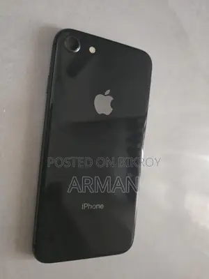 Apple iPhone 8 64 GB Gray