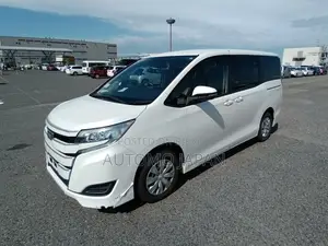 Toyota Noah X 2021