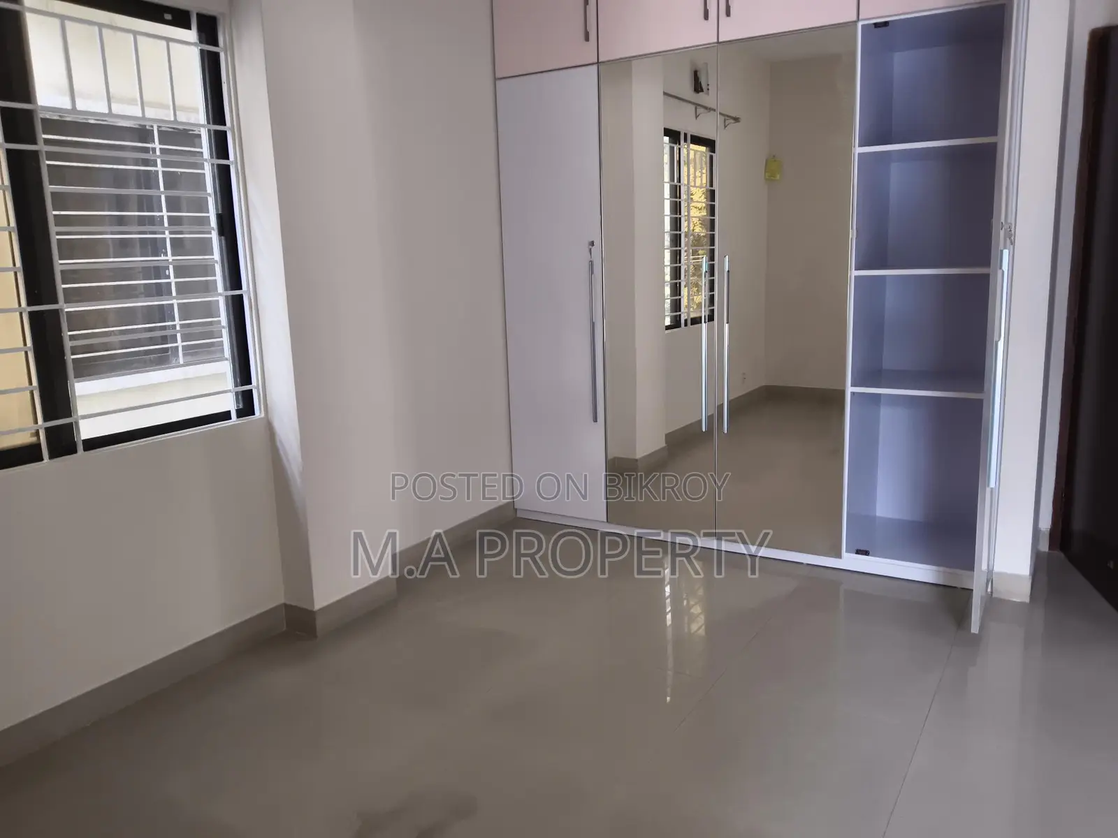 Rent Apartment 3-Bed, 2-Carpark, 3000sqft