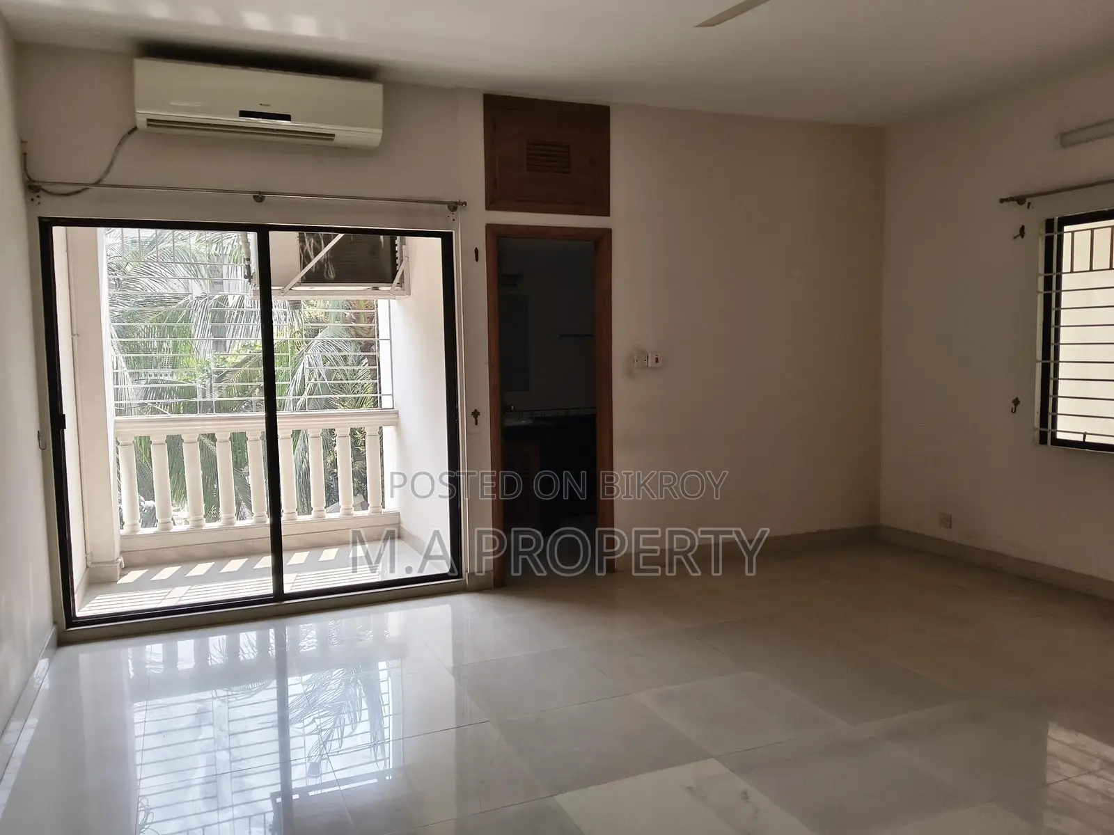 Rent Apartment 3-Bed, 2-Carpark, 3000sqft