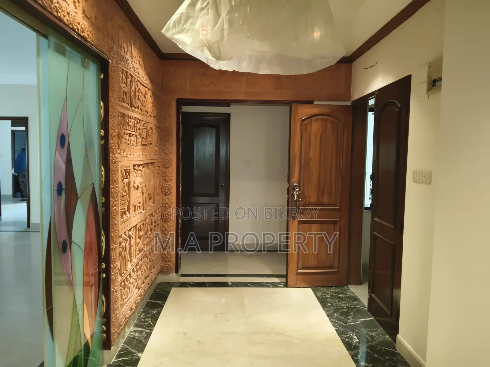 Rent Apartment 3-Bed, 2-Carpark, 3000sqft