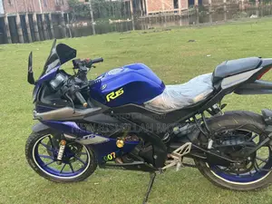 Yamaha R15 v3 2021