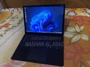Microsoft Surface Laptop 3 (Core i7 10th + 16GB 256GB SSD)