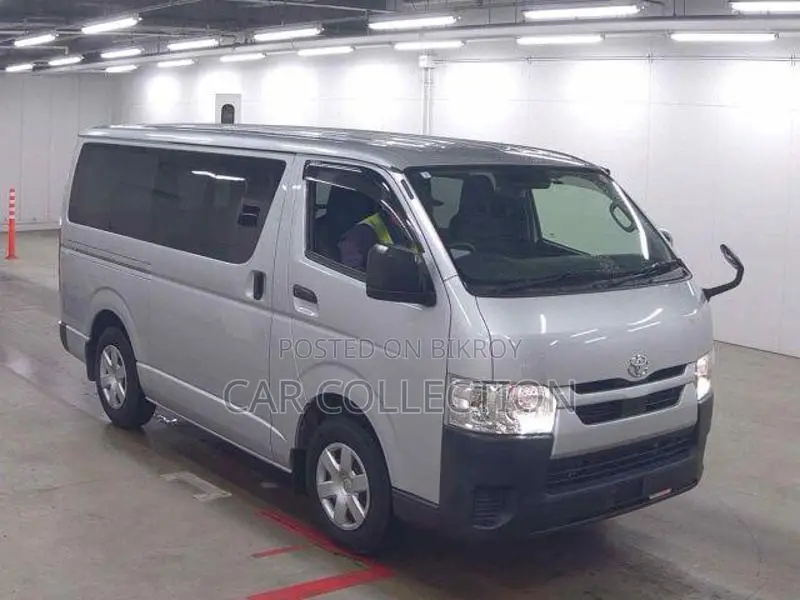 Toyota Hiace Dx 2021
