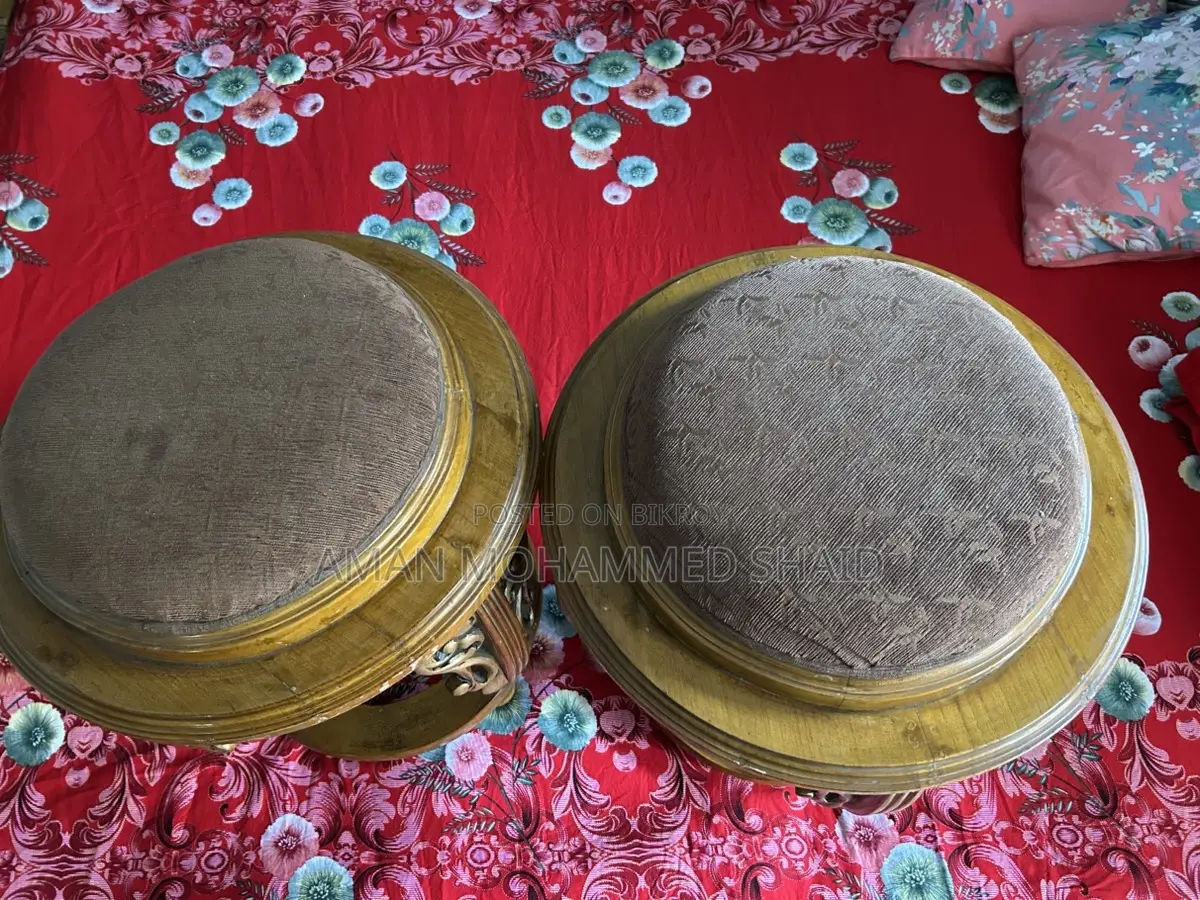 হ্যান্ডমেড স্টুল