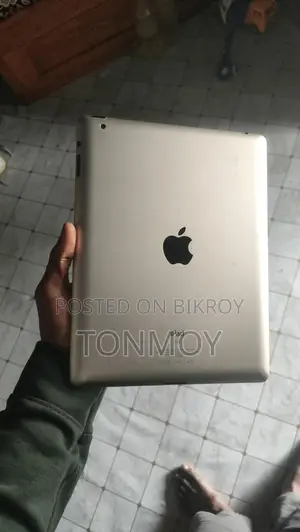 Apple iPad (Used)