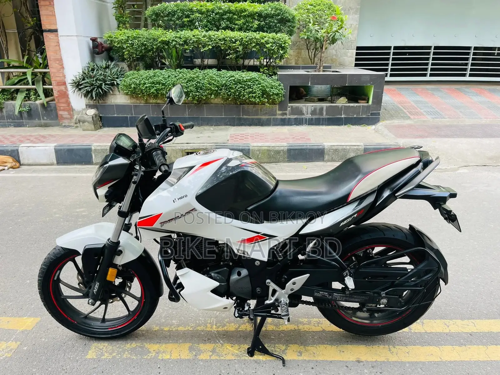 Hero Thriller 160R Refresh 2023 White