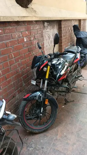 Hero Hunk 150R 2023