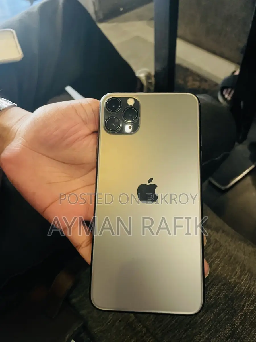Apple iPhone 11 Pro Max . (Used)