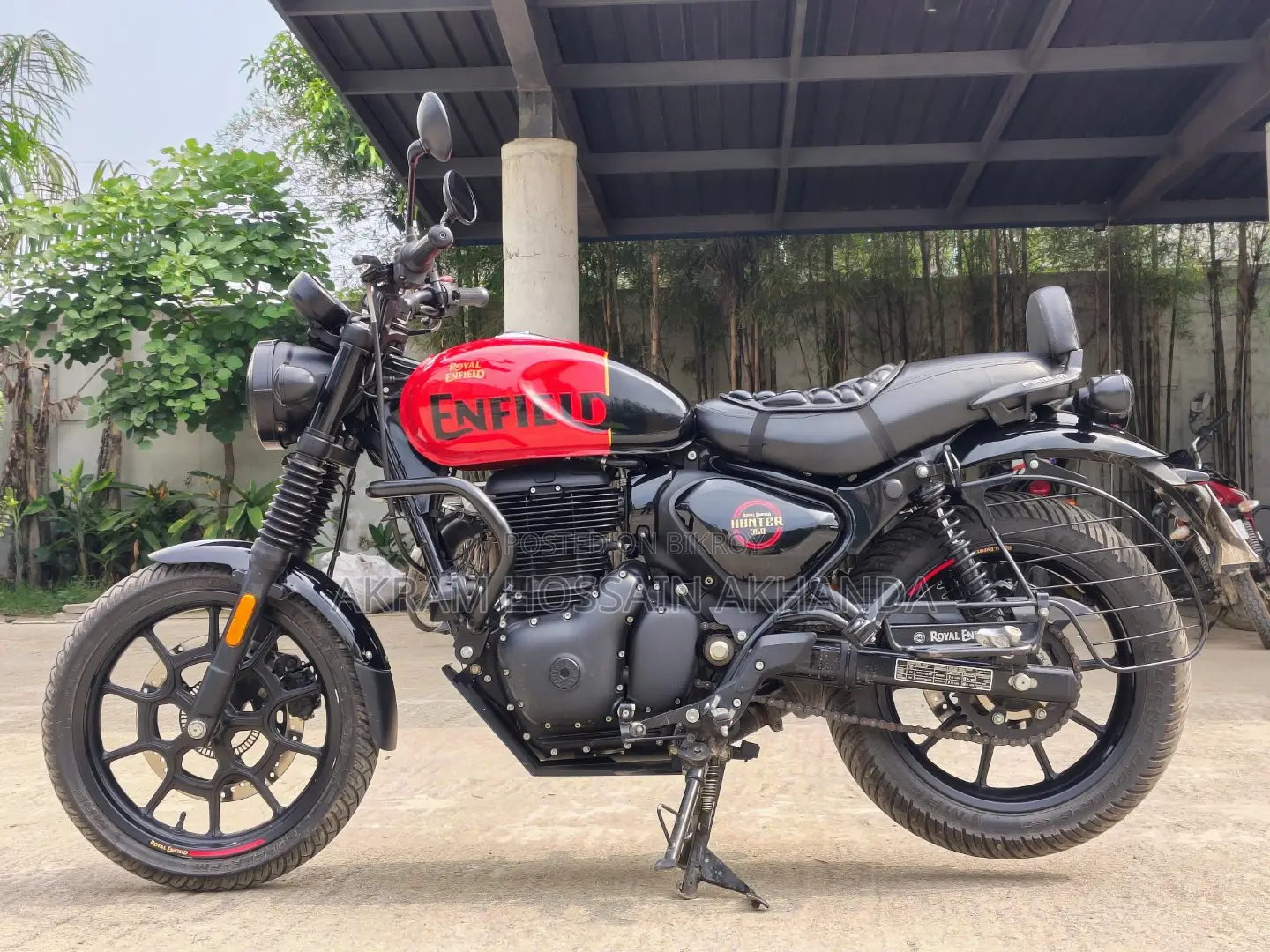Royal Enfield Hunter 350 Red 2025