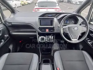 Toyota Noah SI WXB 2021