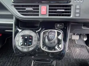 Toyota Noah SI WXB 2021