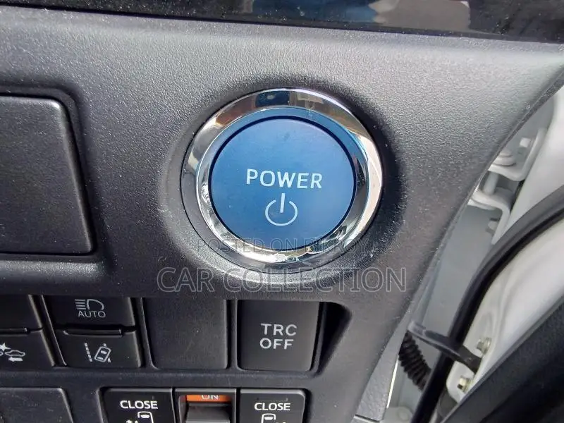 Toyota Noah SI WXB 2021