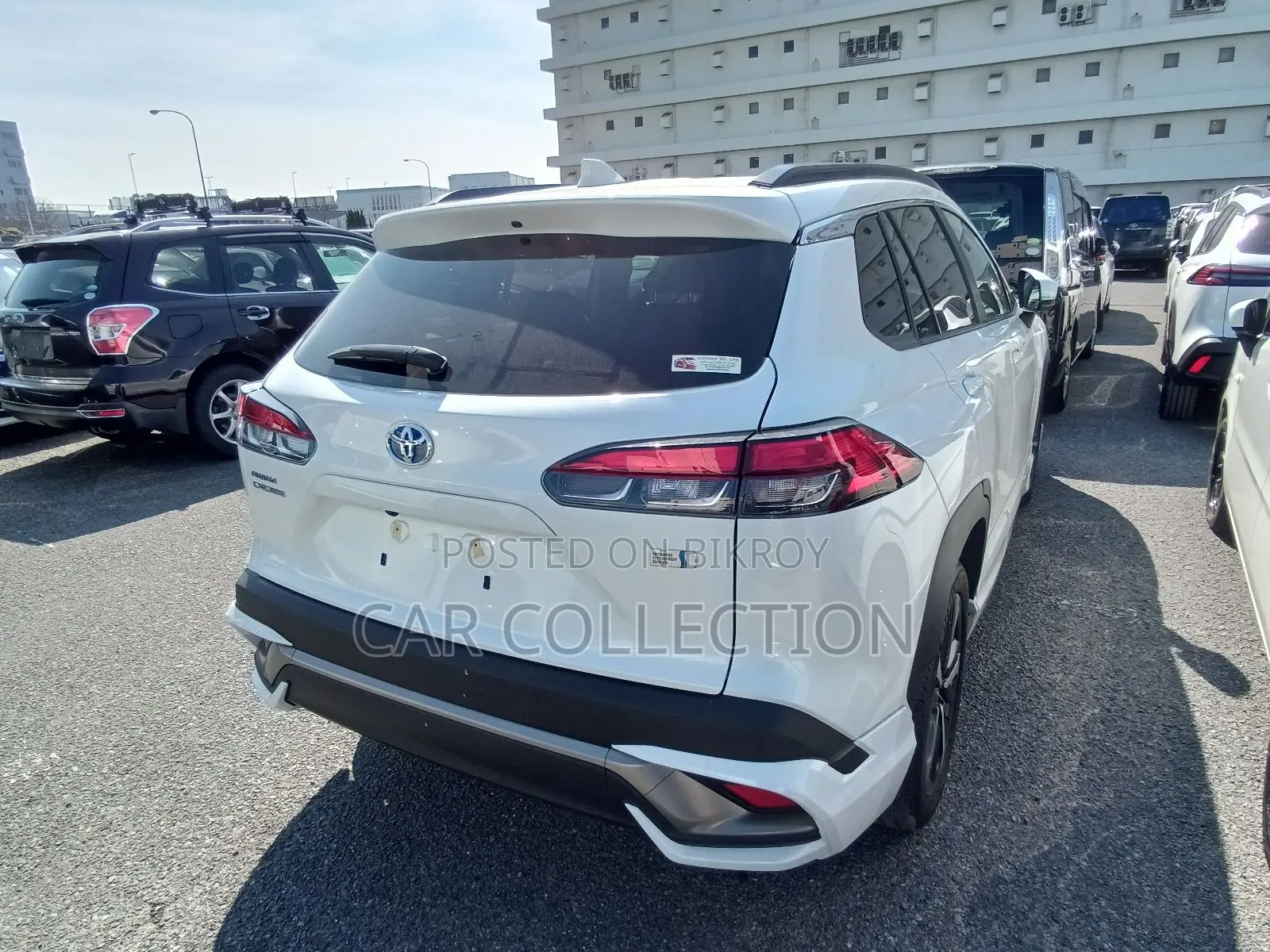 Toyota Corolla Cross Z লেদার HV পার্ল ২০২৩